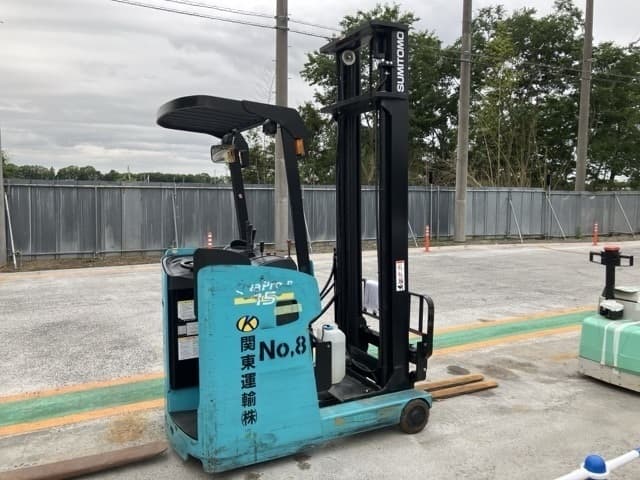 Reach Forklift — Auction (lot 8451-2815)