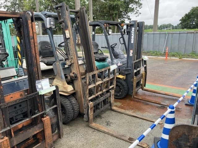 Battery Forklift — Auction (lot 8451-2820)