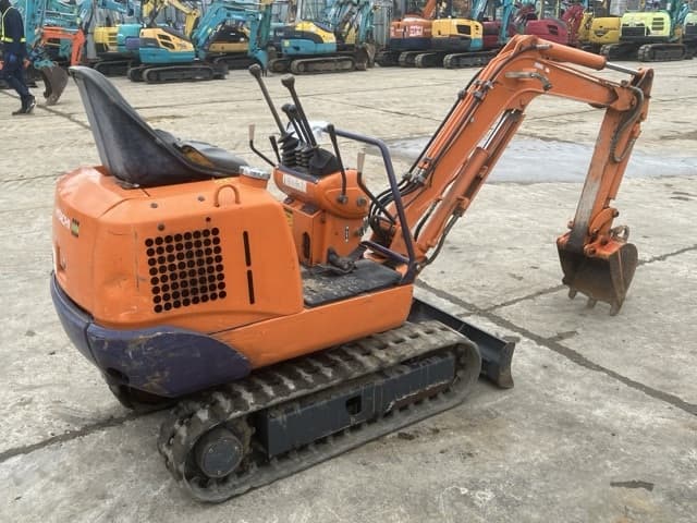 MINI EXCAVATOR — Auction (lot 8451-284)