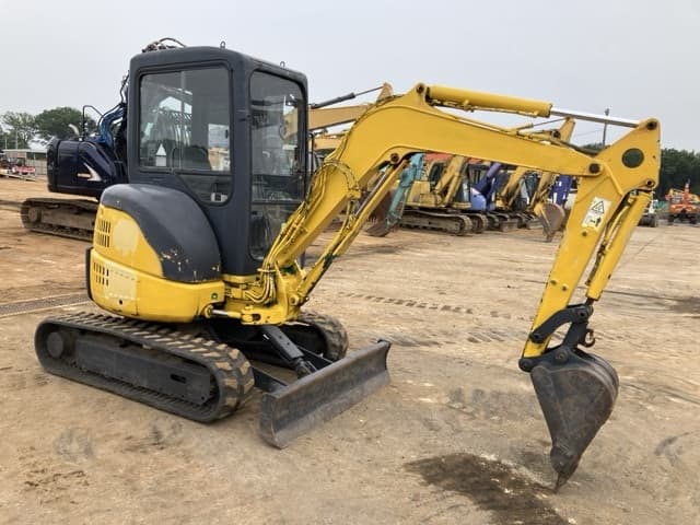 MINI EXCAVATOR — Auction (lot 8451-285)