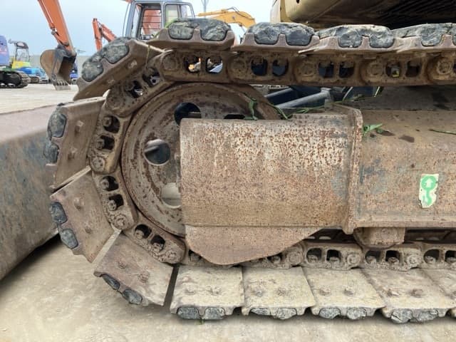 EXCAVATOR — Auction (lot 8451-287)