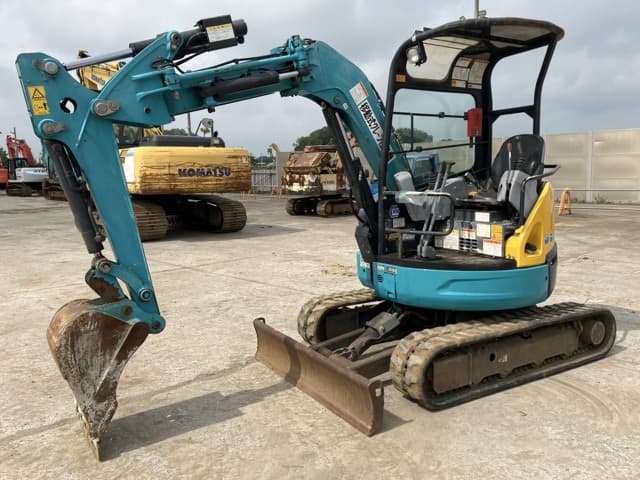 MINI EXCAVATOR — Auction (lot 8451-29)
