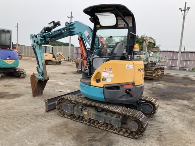 MINI EXCAVATOR — Auction (lot 8451-294)