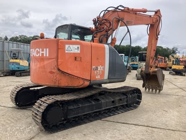 EXCAVATOR — Auction (lot 8451-296)