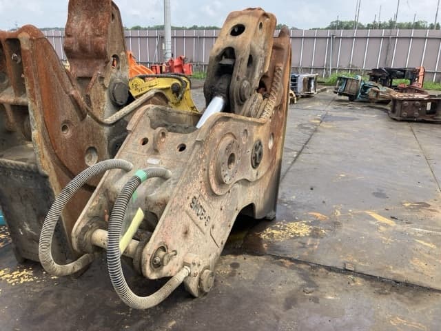 Crusher — Auction (lot 8451-3003)