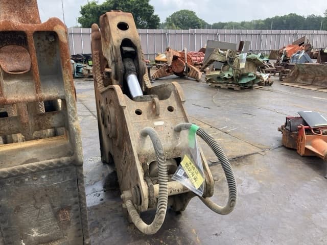Crusher — Auction (lot 8451-3003)