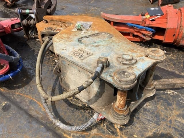 Crusher — Auction (lot 8451-3016)