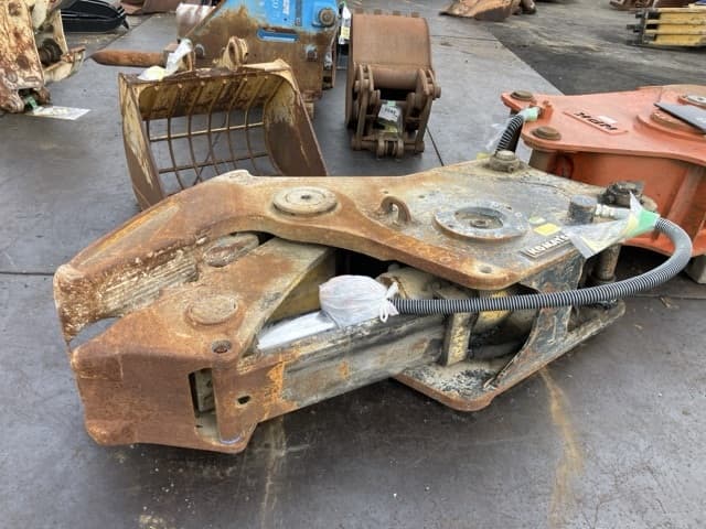 Crusher — Auction (lot 8451-3018)