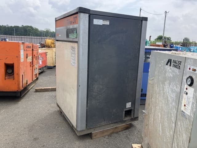 Compressor — Auction (lot 8451-3020)