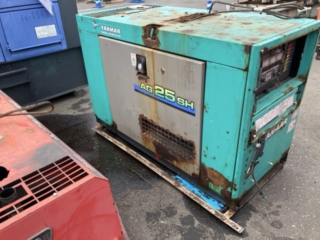 Generator — Auction (lot 8451-3024)