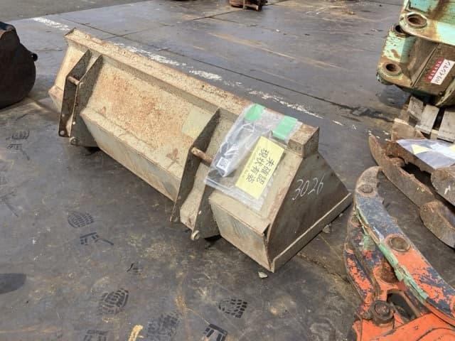 Bucket — Auction (lot 8451-3026)