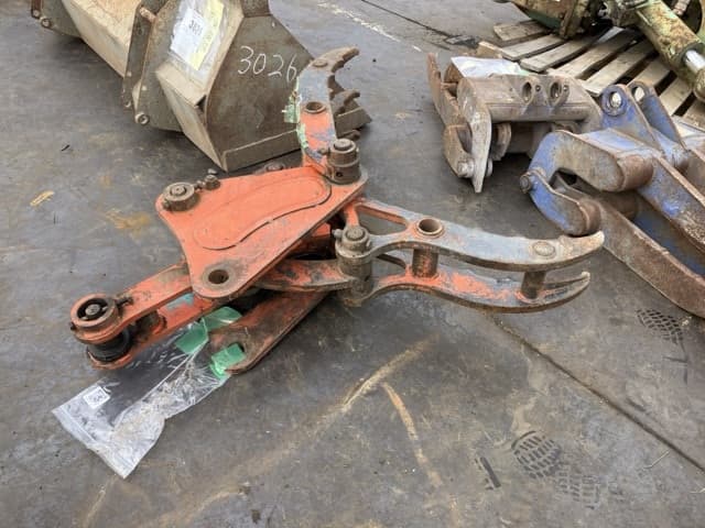 Fork — Auction (lot 8451-3027)