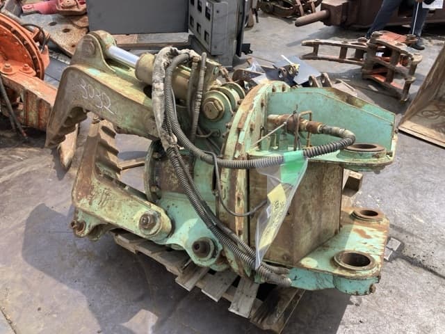 GRAPPLE — Auction (lot 8451-3032)