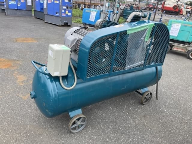 Compressor — Auction (lot 8451-3037)