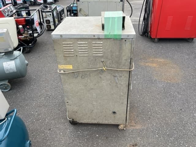 HIGH PRESSURE WASHING MACHINE — Auction (lot 8451-3045)