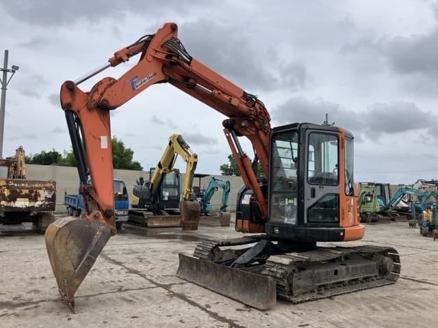 EXCAVATOR — Auction (lot 8451-305)