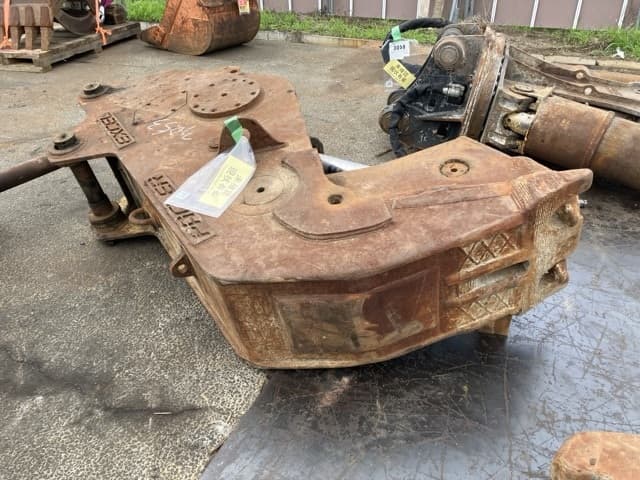 Crusher — Auction (lot 8451-3053)