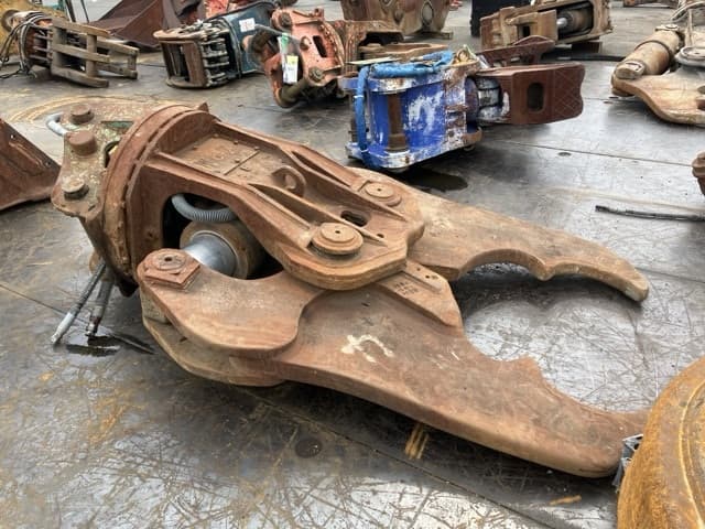 Crusher — Auction (lot 8451-3054)