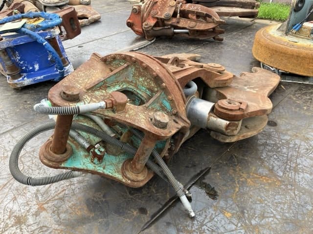 Crusher — Auction (lot 8451-3054)