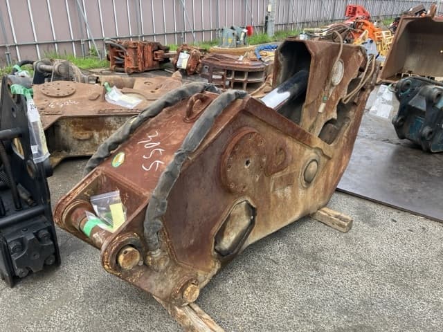 Crusher — Auction (lot 8451-3055)