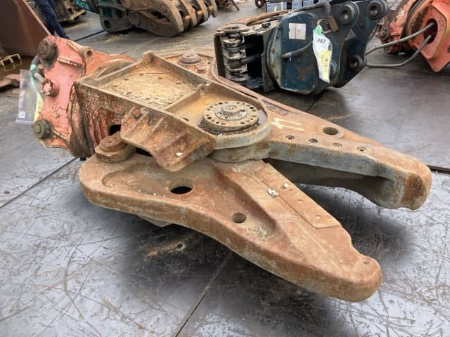Cutter — Auction (lot 8451-3057)