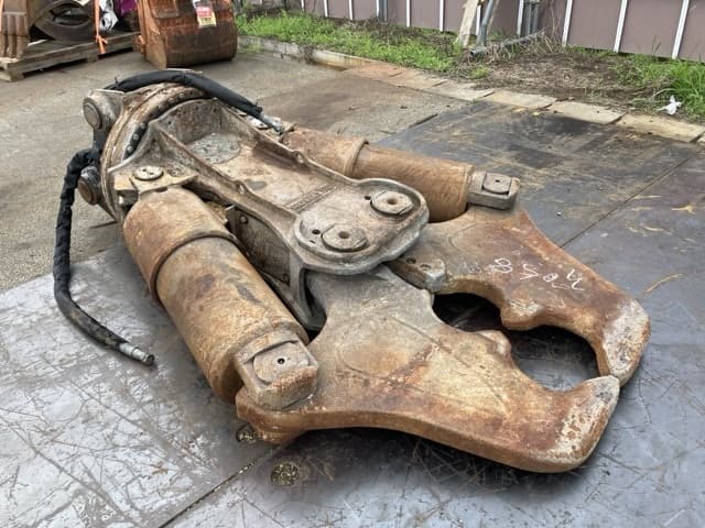 Crusher — Auction (lot 8451-3058)