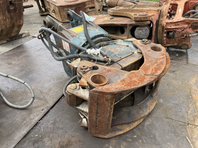 GRAPPLE — Auction (lot 8451-3062)