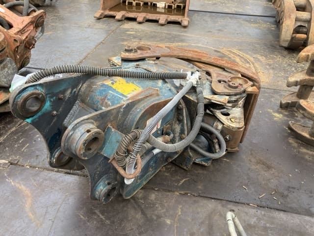 GRAPPLE — Auction (lot 8451-3062)