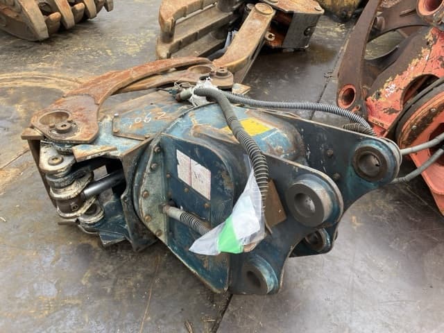 GRAPPLE — Auction (lot 8451-3062)