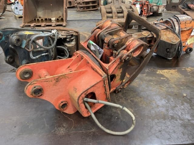 GRAPPLE — Auction (lot 8451-3063)
