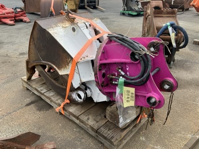 Bucket — Auction (lot 8451-3068)