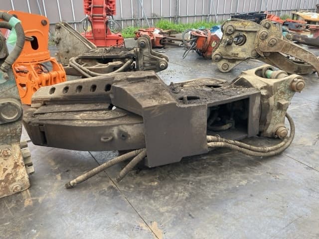 Cutter — Auction (lot 8451-3069)