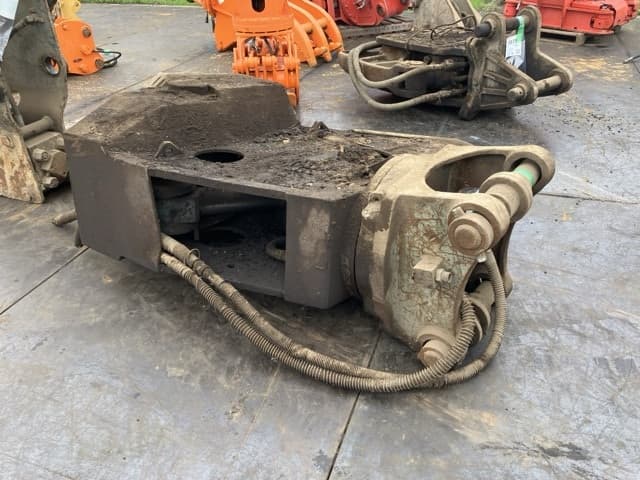 Cutter — Auction (lot 8451-3069)