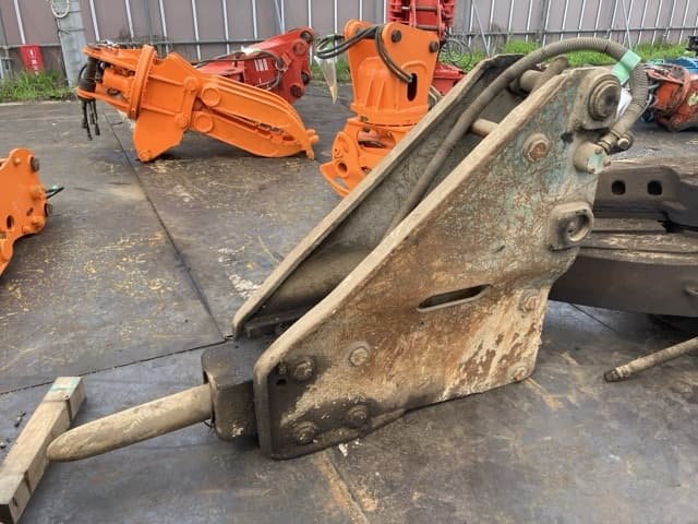 Breaker — Auction (lot 8451-3073)