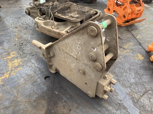 Breaker — Auction (lot 8451-3074)