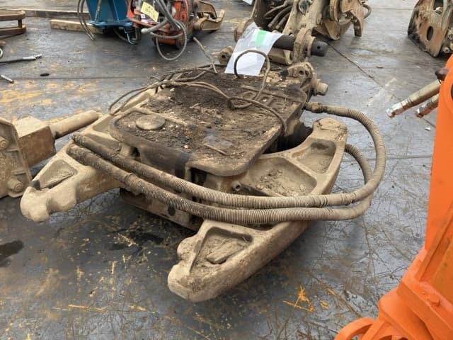 Crusher — Auction (lot 8451-3075)