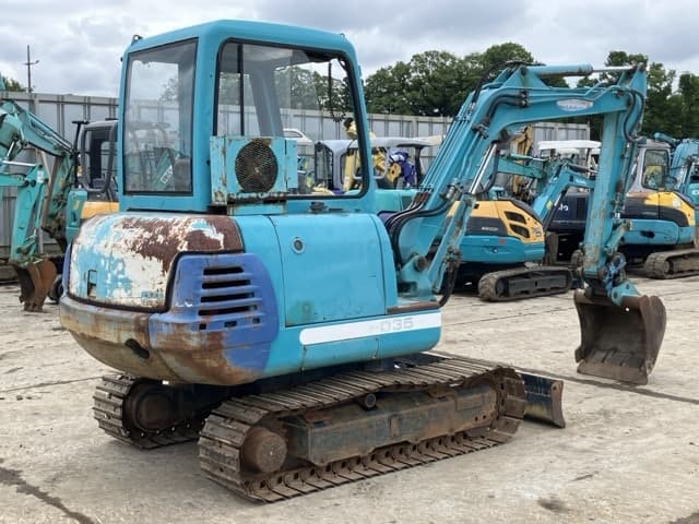 MINI EXCAVATOR — Auction (lot 8451-308)