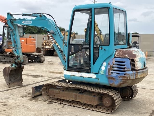 MINI EXCAVATOR — Auction (lot 8451-308)