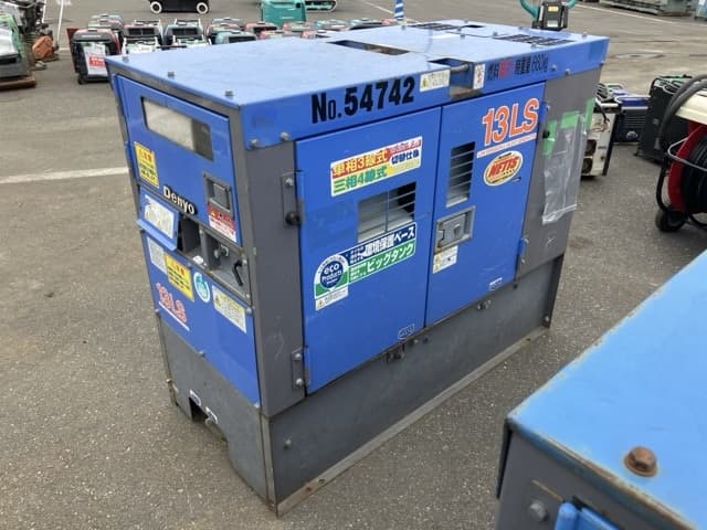 Generator — Auction (lot 8451-3087)