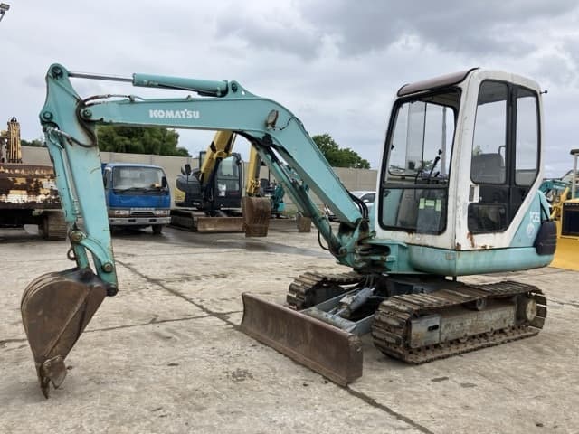 MINI EXCAVATOR — Auction (lot 8451-310)