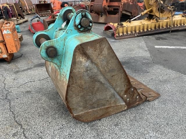 Bucket — Auction (lot 8451-3118)