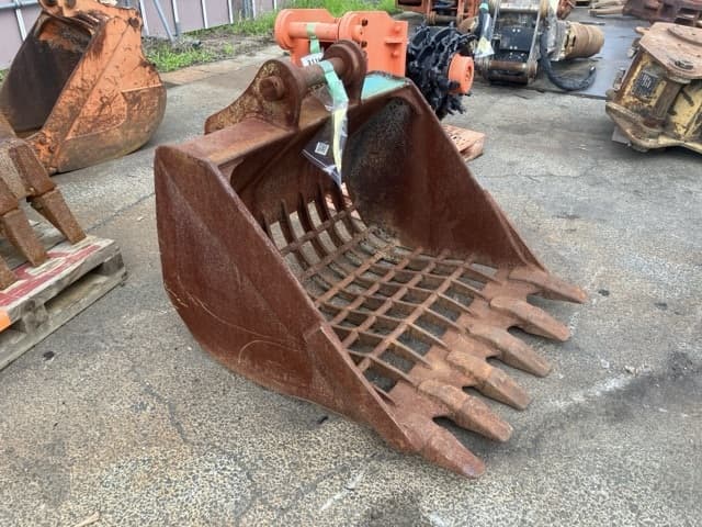Bucket — Auction (lot 8451-3119)