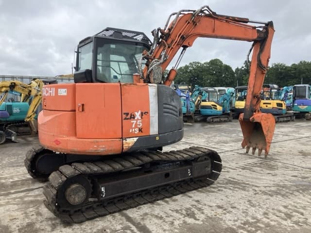 EXCAVATOR — Auction (lot 8451-313)