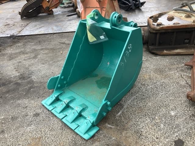 Bucket — Auction (lot 8451-3138)