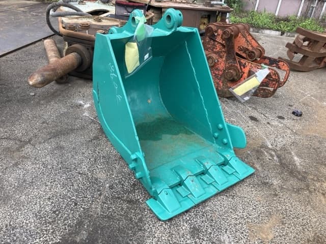 Bucket — Auction (lot 8451-3138)