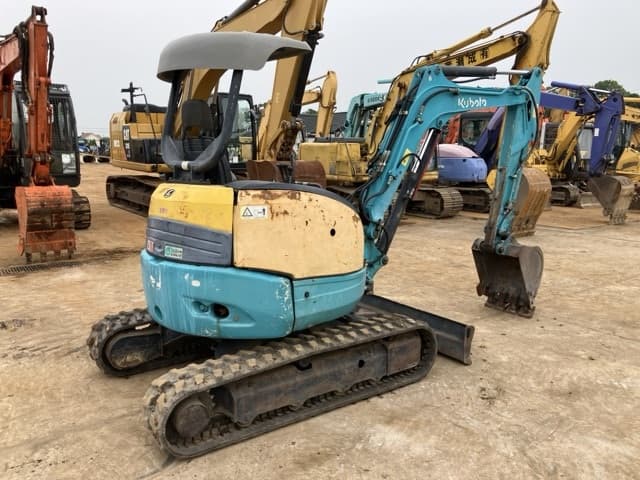MINI EXCAVATOR — Auction (lot 8451-315)