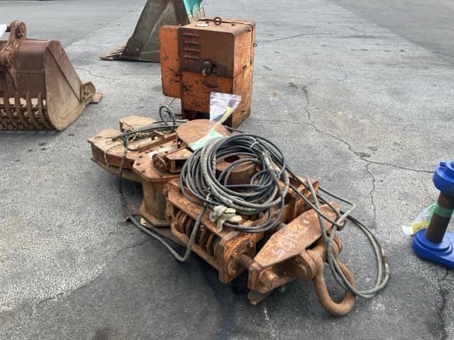 Vibro — Auction (lot 8451-3155)
