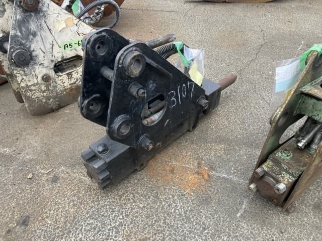 Breaker — Auction (lot 8451-3179)