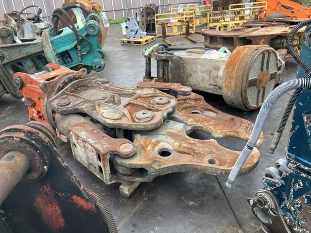 Crusher — Auction (lot 8451-3186)