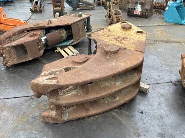 Crusher — Auction (lot 8451-3189)